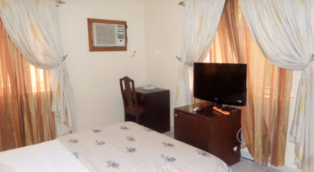 Gloriana Hotel and Suites, Rezerwuj Hotel Abudża Bwari