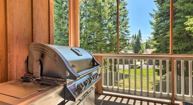 Апартаменты с 2 комнатами с балконом Koul's Retreat' Condo 2 Mi to Lake Wenatchee