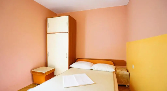 Apartment Lile - 3 bedrooms, Брондау Пәтер Split Region қаласындағы төсек алаңы бар қонақ үйлер, Тоқтау алаңы