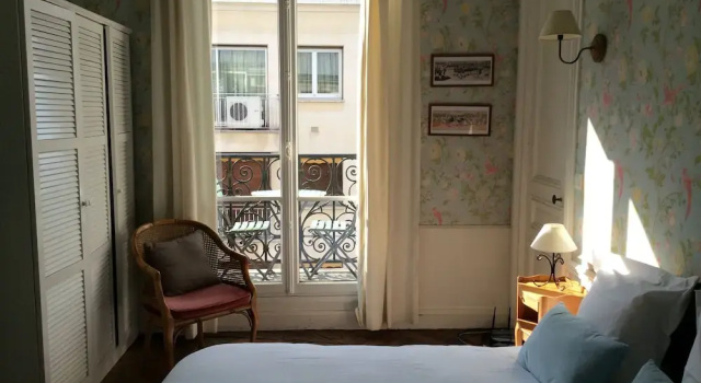 Chambres d'Hôtes Quartier Champs Elysées, Забронировать Отель Париж Иль-де-Франс, рядом с Триумфальная арка