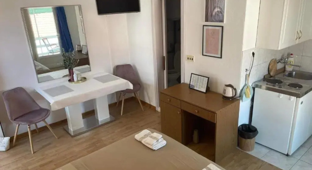 Студия с балконом и с красивым видом из окна Apartments Sirena Korčula