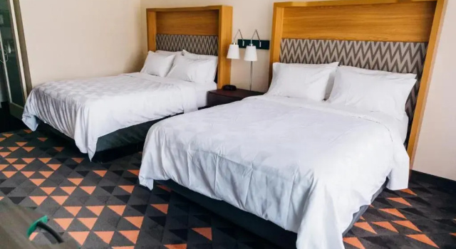 Четырёхместный номер Standard Holiday Inn Phoenix-Mesa Chandler by IHG