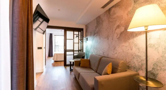 Люкс с балконом Suites San Pablo