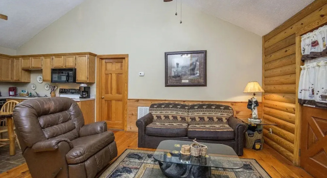 Hi-bear-nate by Eagles Ridge Resort, Забронировать Курортный отель Отели Great Smoky Mountains National Park с парковкой, Парковка