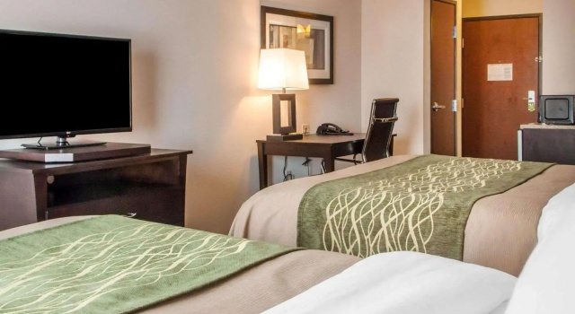 Четырёхместный люкс Comfort Inn & Suites Woodward