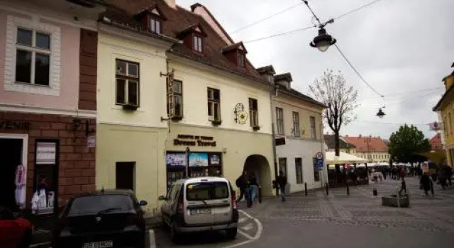 Pan Geea Hostel, Забронировать Хостел Хостелы Сибиу, Хостел
