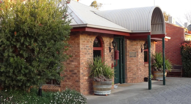 Hermitage Motor Inn, Varaa Mini-hotelli Wangaratta Victorian High Country