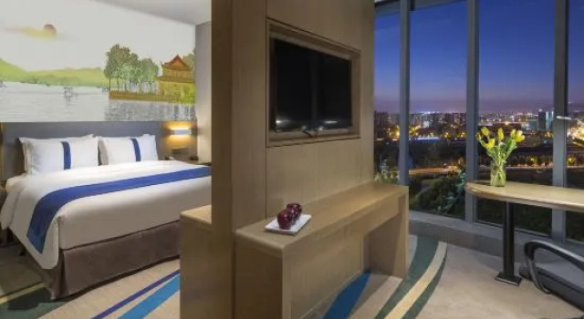 Люкс Superior Holiday Inn Express Hangzhou East Station by IHG