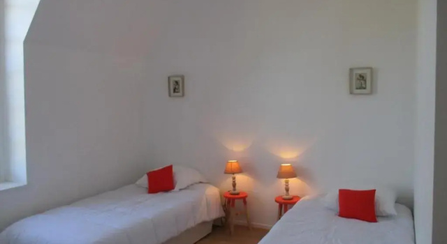 Appartement Trévol, 4 pièces, 6 personnes - FR-1-489-73, Book Lejlighed Trevol Allier