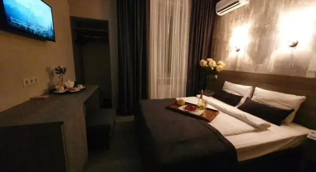 Pozitiv Mini-Hotel, Rezerwuj Mini-hotel Hotele w Moskwa z Parkingiem, Parking