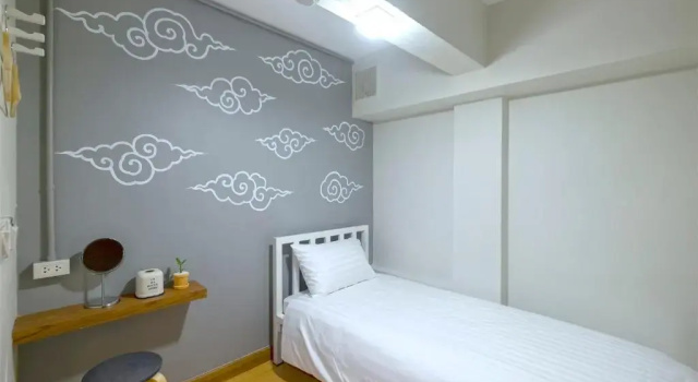 Номер Standard BED Friends Poshtel