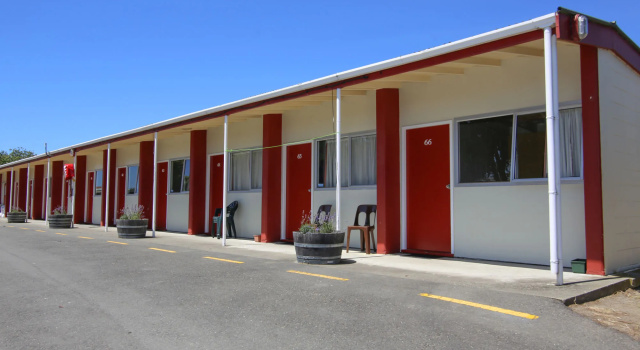 Tāhuna Beach Holiday Park, Забронировать Курортный отель Тахунануи 