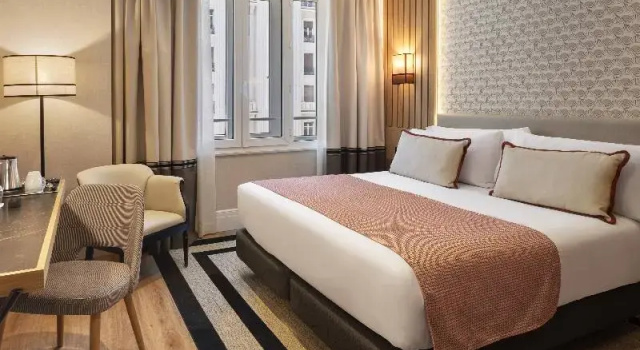 Двухместный номер Standard с видом на город Catalonia Plaza España Hotel & Spa
