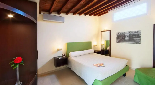 Трёхместный номер Deluxe B&B QuattroStelle