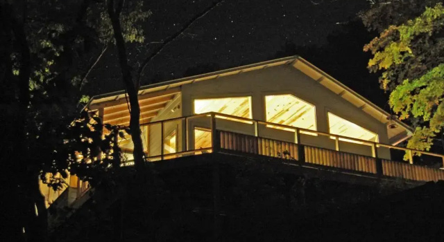 Номер Premier Beaver Lakefront Cabins - Couples Only Getaways