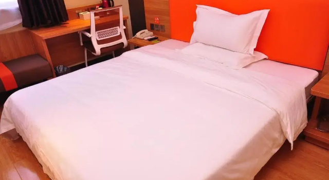 Номер Standard 7Days Premium Ji`nan Luokou Clothing City Wuying Hill North Road