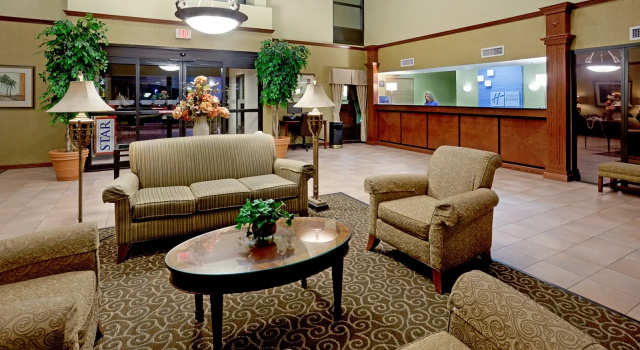 Holiday Inn Express Harlingen by IHG, Prenota Hotel Harlingen Rio Grande Valley