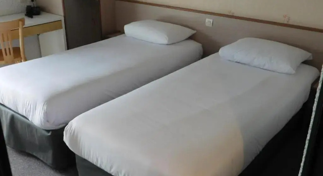 Семейный номер Standard Brit Hotel Argentan