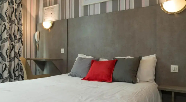 Двухместный номер Standard Panam Hotel PARIS GAMBETTA- Place Gambetta-Mairie du 20 emme