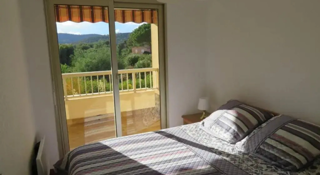 Appartement Bormes-les-Mimosas, 2 pièces, 4 personnes - FR-1-610-16, Забронировать Апартаменты/квартира Отели Mimosa Road с парковкой, Парковка