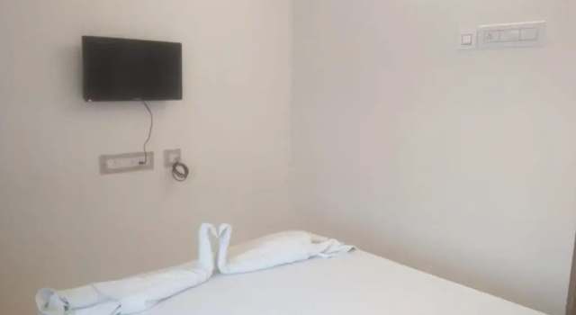 Hotel Temple Stay Srirangam, Забронировать Отель Отели штата Тамилнада с парковкой, Парковка