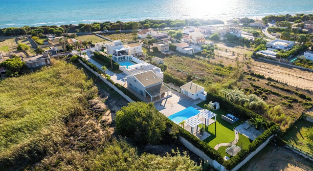 Villa Gemma Mare e Piscina Riscaldata, Book Villa Sommerhuse i Noto Valley, Hytte