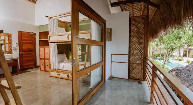 Las Palmas Villas and Casitas Siargao, Забронировать Отель Отели Генерала Луны с парковкой, Парковка