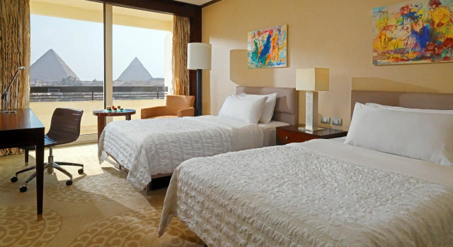 Двухместный номер Deluxe Le Meridien Pyramids Hotel & Spa
