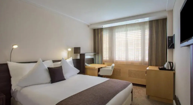 Двухместный номер Standard Crowne Plaza Zürich by IHG