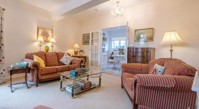 Коттедж 4 Ropers Court Lavenham