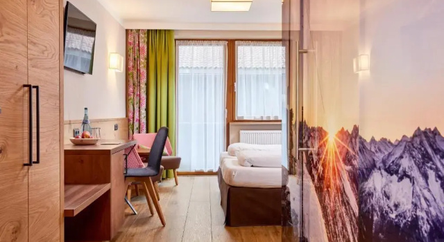Двухместный номер Standard с балконом Hotel Neue Post