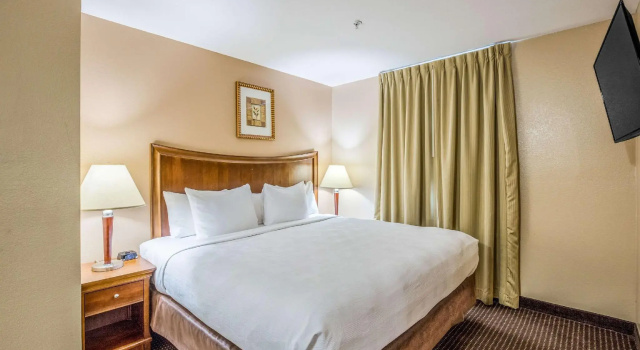 Двухместный номер Standard MainStay Suites Port Saint Joe South