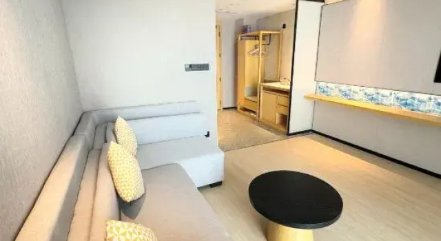 Люкс Deluxe Hilton Garden Inn Zhengzhou Zhengdong New District