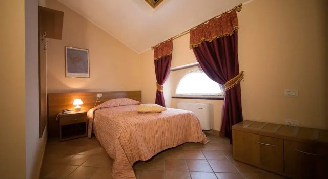 Locanda Ca’ Rossa, Забронировать Отель Сан-Джованни-ин-Кроче Ломбардия