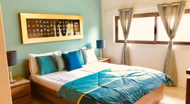 Апартаменты с 3 комнатами Luxury Westwood Apartment+pool