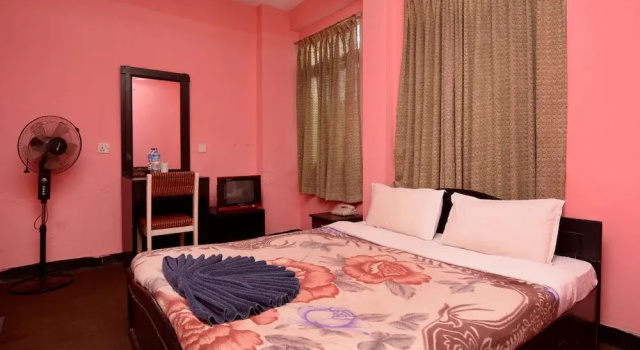 Двухместный номер Standard с балконом Hotel Silver Home - Hostel