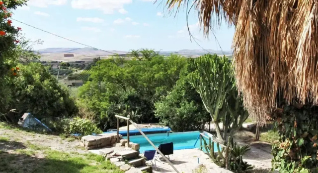 Коттедж Delightful Holiday Home in Fulgatore With Swimming Pool