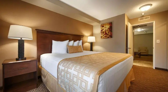 Люкс Best Western Pasadena Royale Inn & Suites