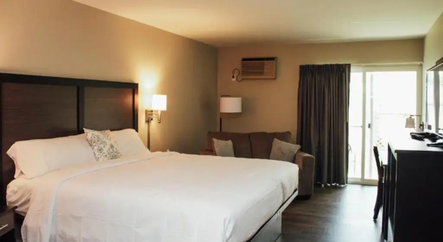 Номер Standard Country Squire Inn and Suites