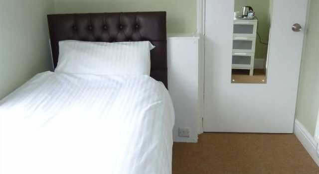 Grosvenor Place Guest House