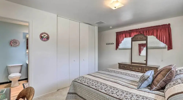 Bisbee Home < 1/2 Mi to Park & Tennis Courts!, Varaa Lomakoti Bisbee huvilat, Villa