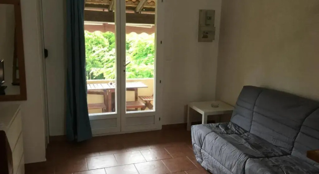 Апартаменты Le Clos des Arbousiers