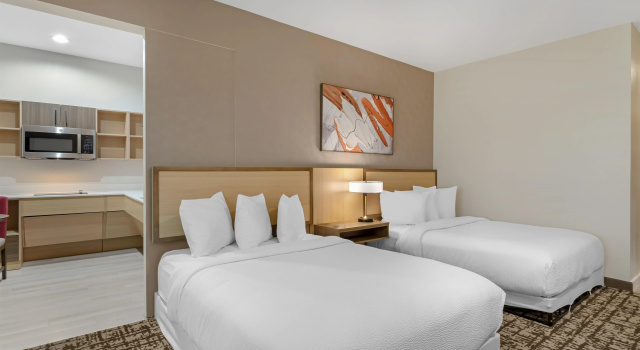 Четырёхместный номер Standard Best Western Plus Pearland/Houston Medical Center Hotel