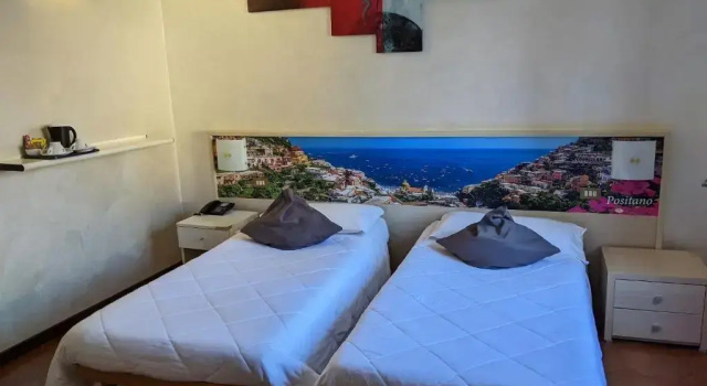 Трёхместный номер Standard Hotel Montecarlo