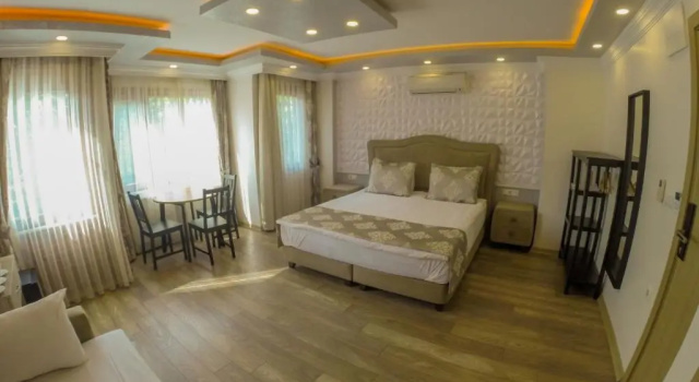 Трёхместный номер Deluxe Meydan Suites