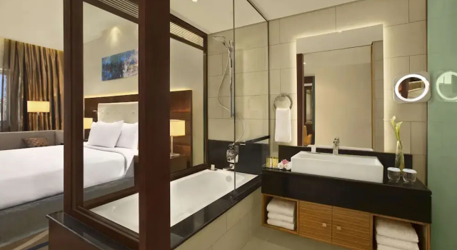 Двухместный номер Guest DoubleTree by Hilton Hotel and Residences Dubai Al Barsha