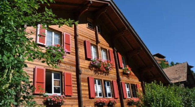 Chalet Allmegrat, Забронировать Шале Отели Бернского высокогорья с парковкой, Парковка