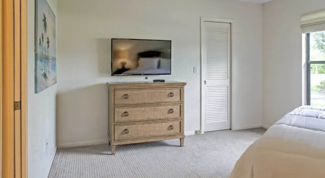 Коттедж 'sand Dollar' Jenson Beach Home w/ Pool Access!