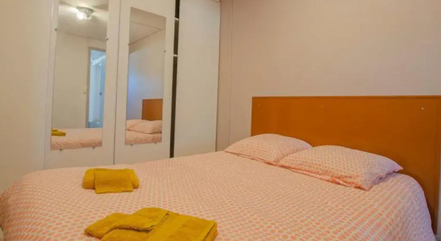 Gîte Bar-sur-Aube, 4 pièces, 6 personnes - FR-1-543-229, Book Hotel Bar-sur-Aube 