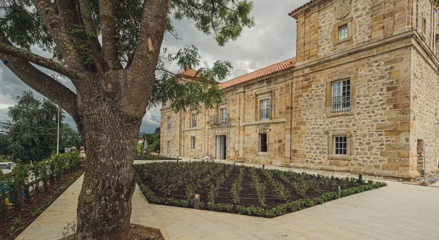 Palacio de los Acevedo, Varaa Hotelli Liano Kantabria